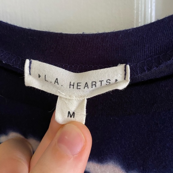 Crop top - Picture 2 of 3